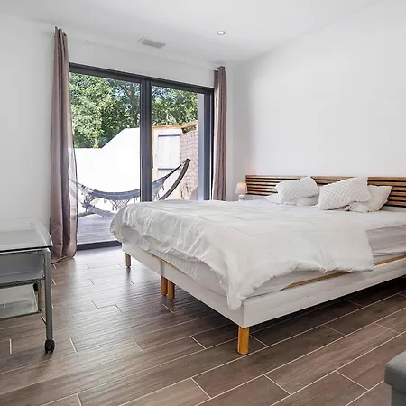 Du Puy Ouest Ferienhaus *